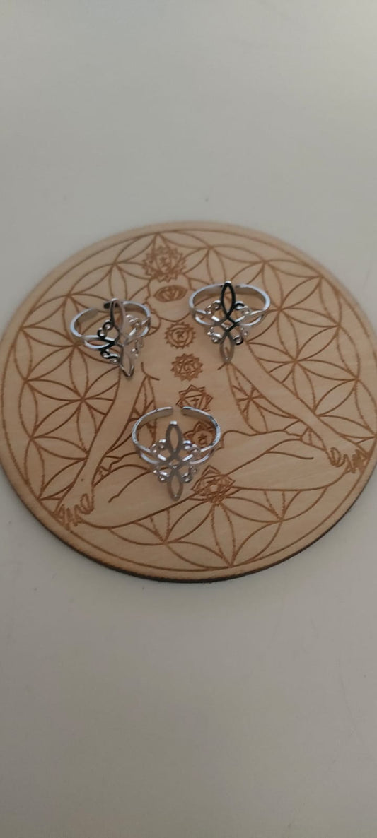 Anillo nudo de bruja